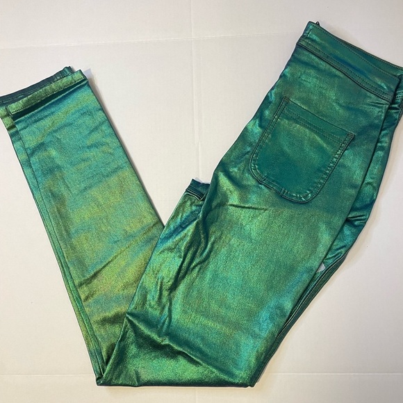 J. ELISE BOUTIQUE NEW TRENDY GREEN METALLIC JEANS - Picture 5 of 9